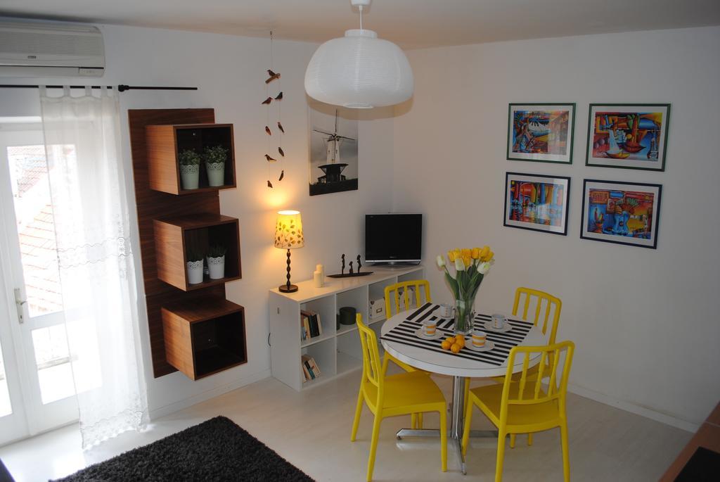 Apartment Optimist Макарска Номер фото