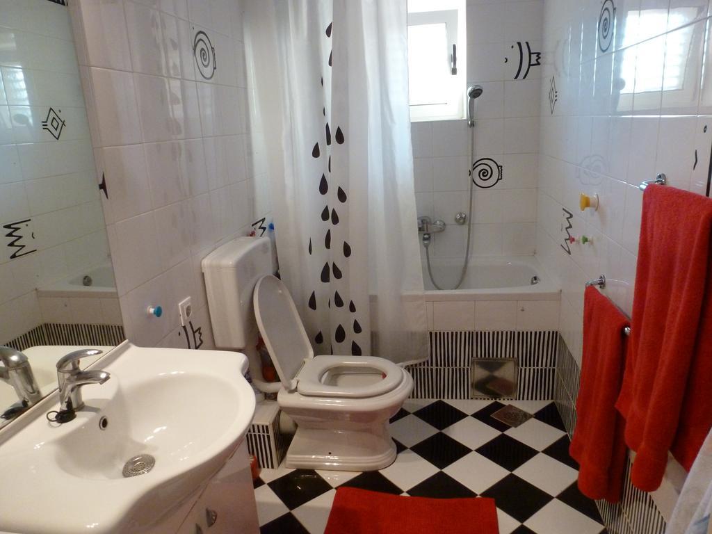 Apartment Optimist Макарска Экстерьер фото