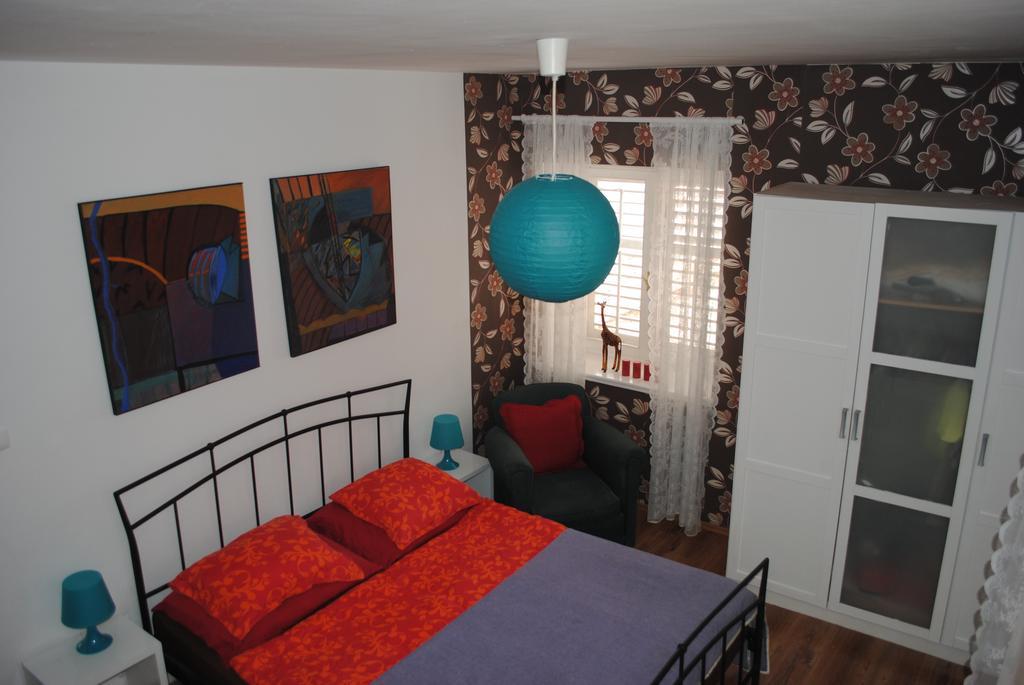Apartment Optimist Макарска Номер фото
